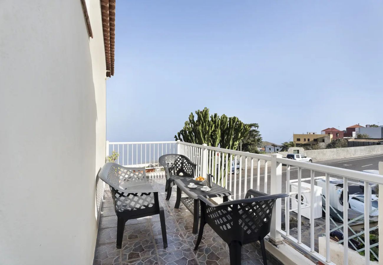 Apartment in Mocanal - Nice two bedroom apartment; BBQ, WIFI