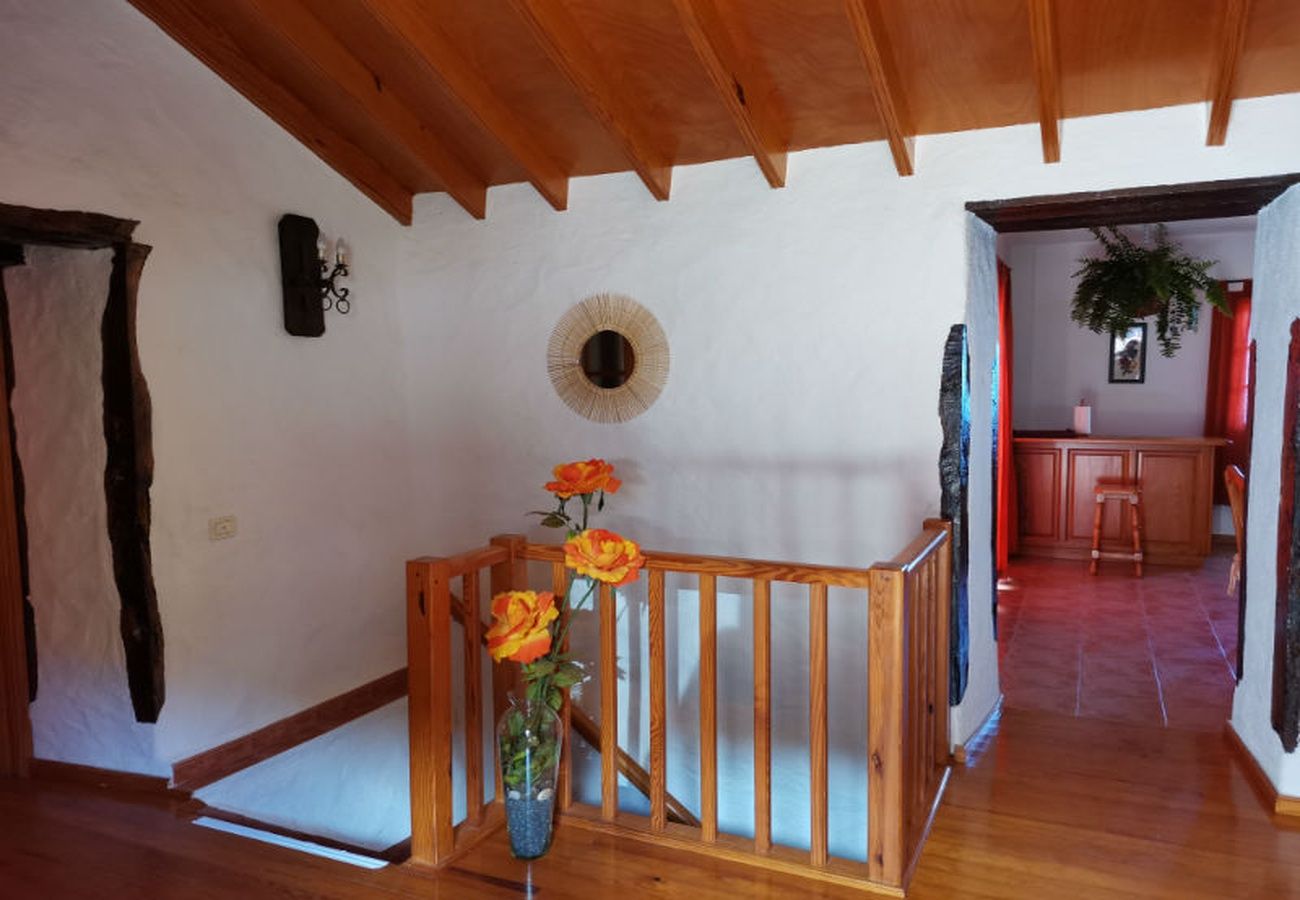 Cottage in Frontera - Fabulous House Located in the Village of Los Llanillos