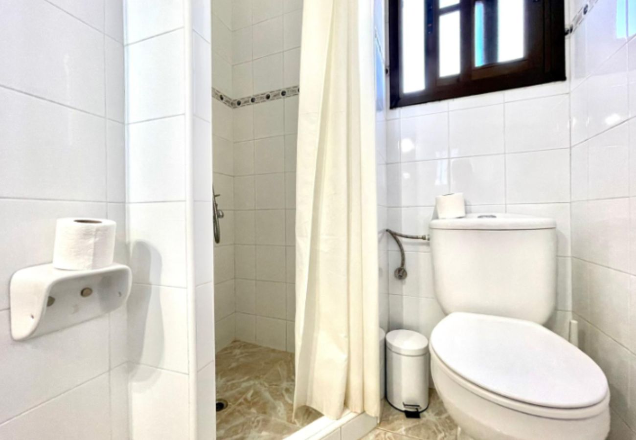 Cottage in Frontera - Modern country house in the village of Los Llanillos with beautiful views