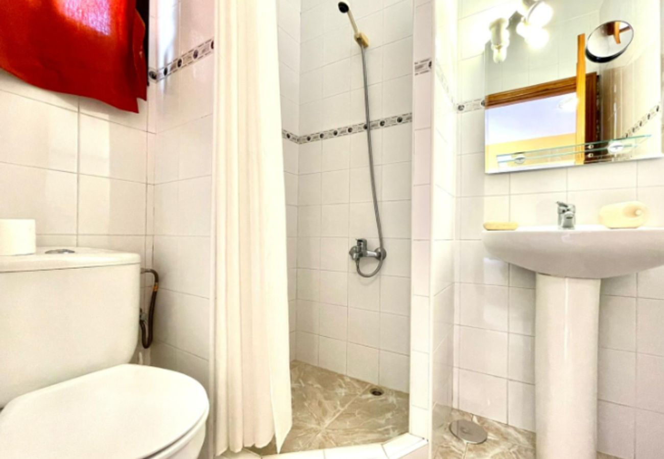 Cottage in Frontera - Modern country house in the village of Los Llanillos with beautiful views