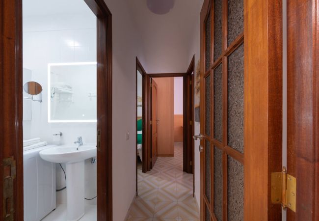 Aparthotel in Santa Cruz de Tenerife - Modern  Apartment to Explore Santa Cruz de Tenerife Aparthotel in Santa Cruz de Tenerife - Modern  Apartment to Explore Santa Cruz de Tenerife