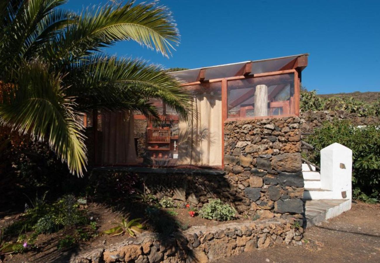 Cottage in Isora - Rural house with beautiful views BBQ Wifi