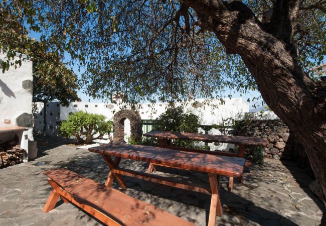Aparthotel in Frontera - Fantastic Apartment for 4 guests Views, Pool, Tennis and BBQ Aparthotel in Frontera - Fantastic Apartment for 4 guests Views, Pool, Tennis and BBQ