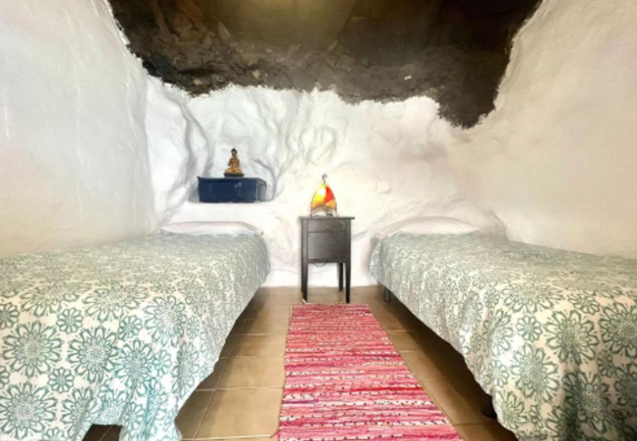 House in Valverde -  Cave House with Sea Views and BBQ for up to 5 guests Book your Experience