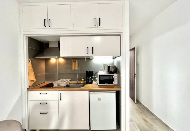 Aparthotel in Costa del Silencio -  Cozy Studio with BBQ and Terrace in Tenerife Aparthotel in Costa del Silencio -  Cozy Studio with BBQ and Terrace in Tenerife