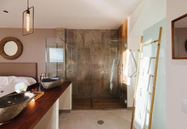 Aparthotel in Santa Cruz de la Palma - Beautiful Suite In La Palma Pool Terrace WIFI Aparthotel in Santa Cruz de la Palma - Beautiful Suite In La Palma Pool Terrace WIFI