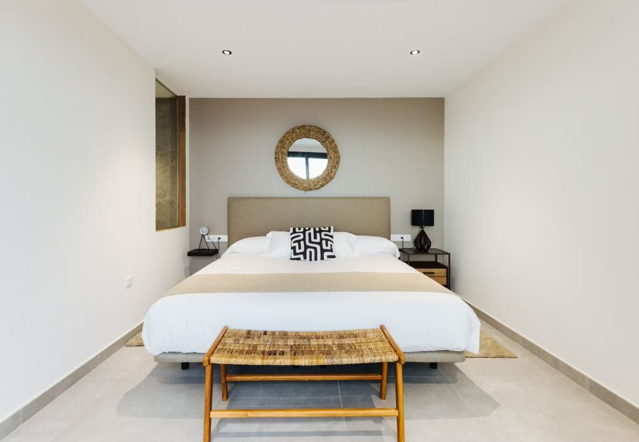 Villa in Santa Cruz de la Palma - Beautiful and modern villa with pool and sea views