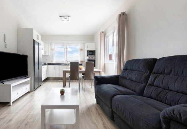 Cottage in Garachico - Modern House with beautiful Views of Teide for up to 4 people