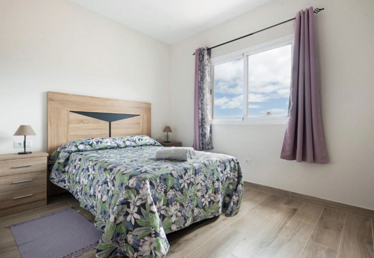 Cottage in Garachico - Modern House with beautiful Views of Teide for up to 4 people