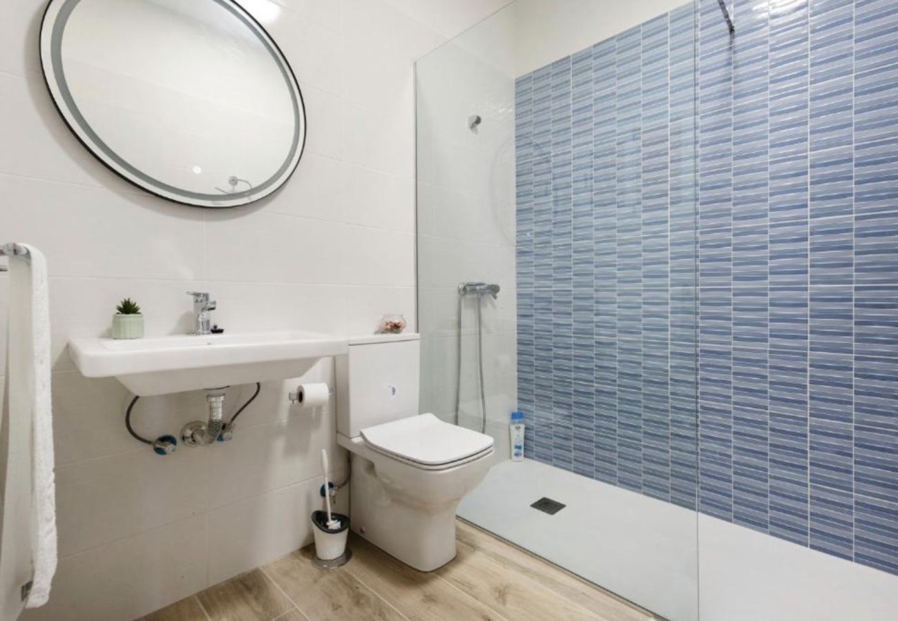 Cottage in Garachico - Modern House with beautiful Views of Teide for up to 4 people