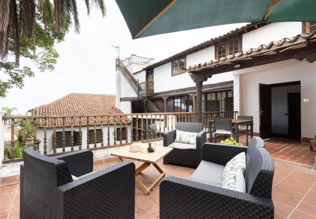 Apartment in La Orotava - Apartment with History, Art, and Nobility in the Heart of La Orotava