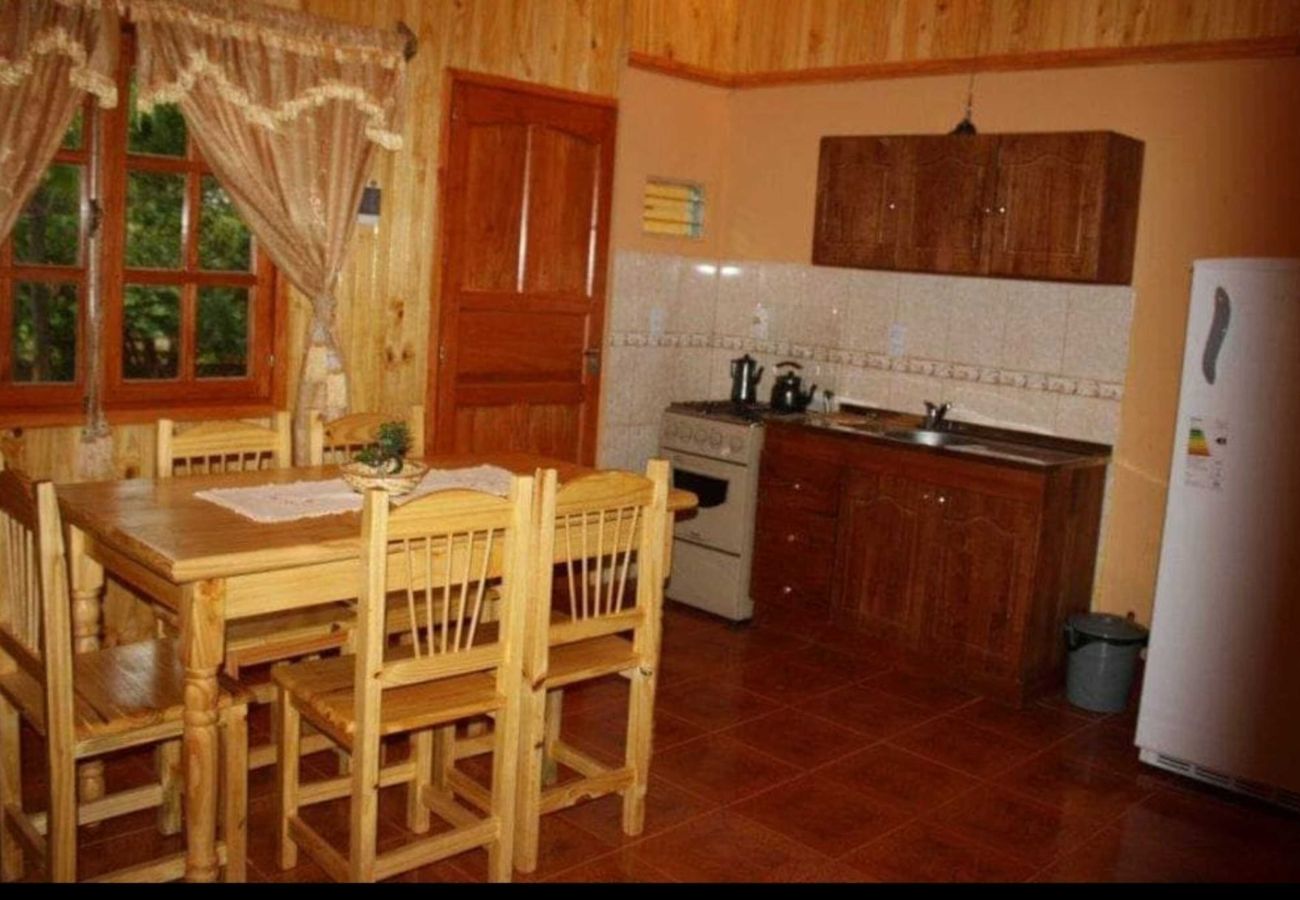 Cabin in Puerto Iguazú - Beautiful Cabins in Iguazu with pool, BBQ, WIFI