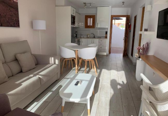 Aparthotel in Playa de Las Americas - Modern Suite in Playa de Las Américas with Pool and near the Sea Aparthotel in Playa de Las Americas - Modern Suite in Playa de Las Américas with Pool and near the Sea