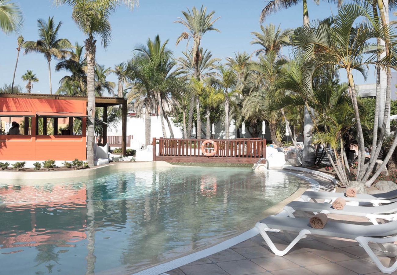 Rent by room in Playa del Ingles - Standard Room with View in an Exclusive Resort in La Palma