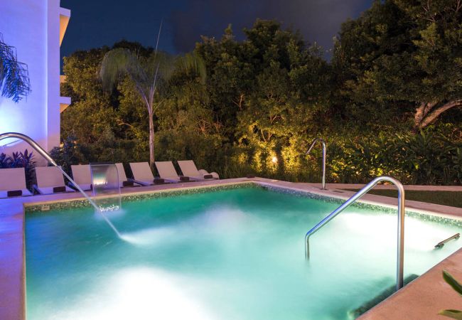  in Playa del Carmen - Excellent Honeymoon Suite Swimout: Exclusive Luxury for Couples in the Riviera Maya