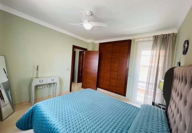 House in Los Cristianos - Family Villa with Private Pool in Los Cristianos – Close to Beach and Golf House in Los Cristianos - Family Villa with Private Pool in Los Cristianos – Close to Beach and Golf