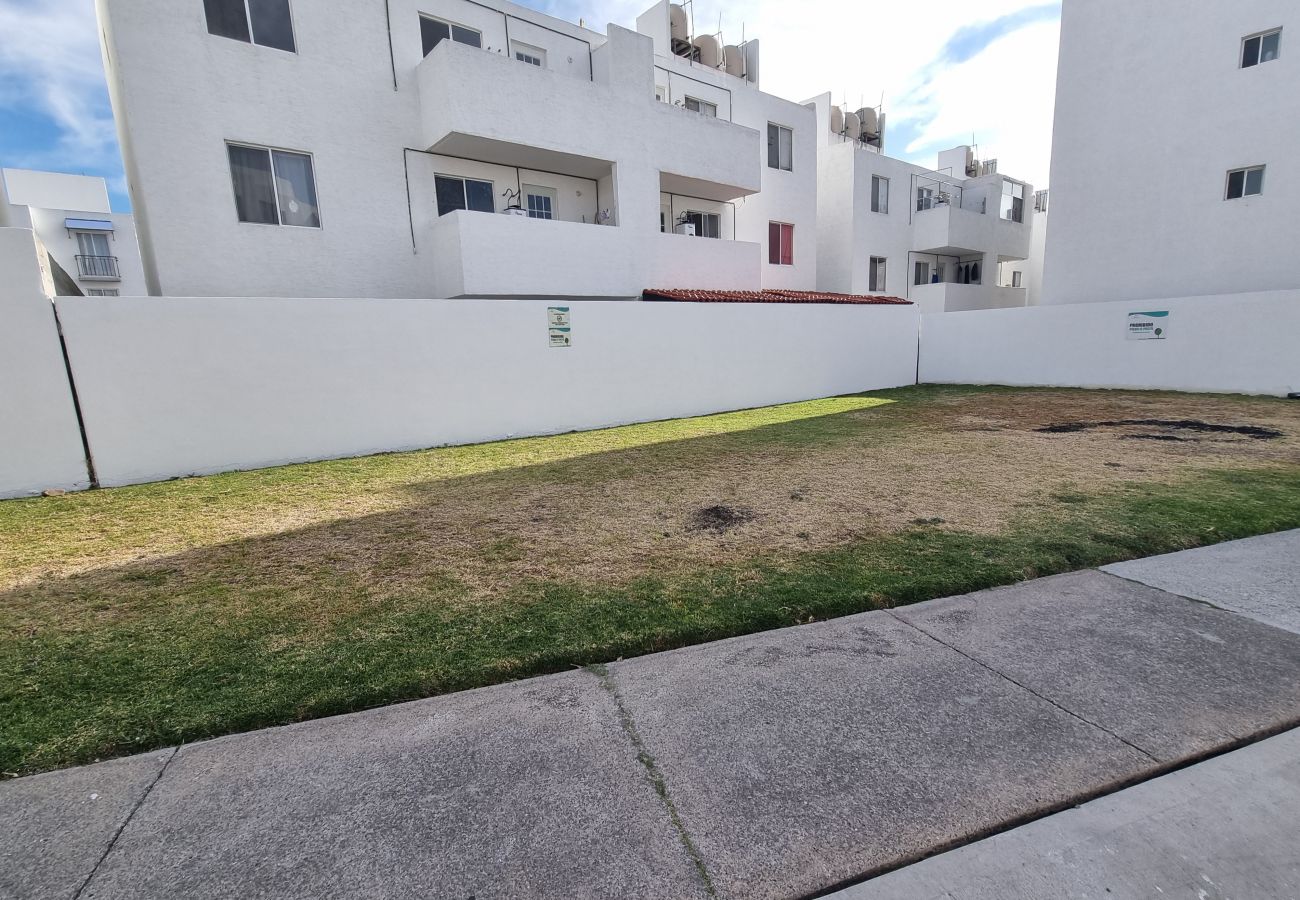 Apartment in Santiago de Querétaro - Comfort and Convenience in the Heart of Querétaro – Perfect for Families and Groups