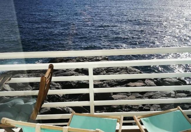 Aparthotel in Callao Salvaje - Costa Dreams Loft – Seafront with Pool and Terrace in Callao Salvaje Aparthotel in Callao Salvaje - Costa Dreams Loft – Seafront with Pool and Terrace in Callao Salvaje