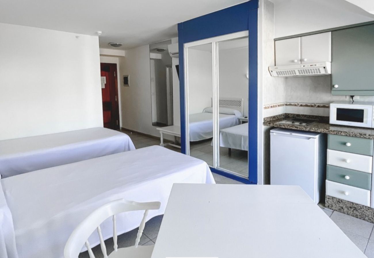 Aparthotel in Puerto de la Cruz - Incredible Low-Cost Studio  in an unbeatable area