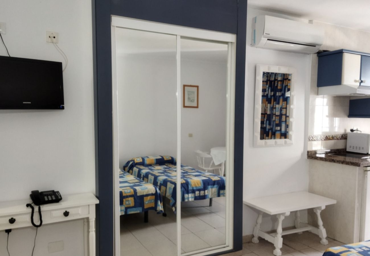 Aparthotel in Puerto de la Cruz - Incredible Low-Cost Studio  in an unbeatable area