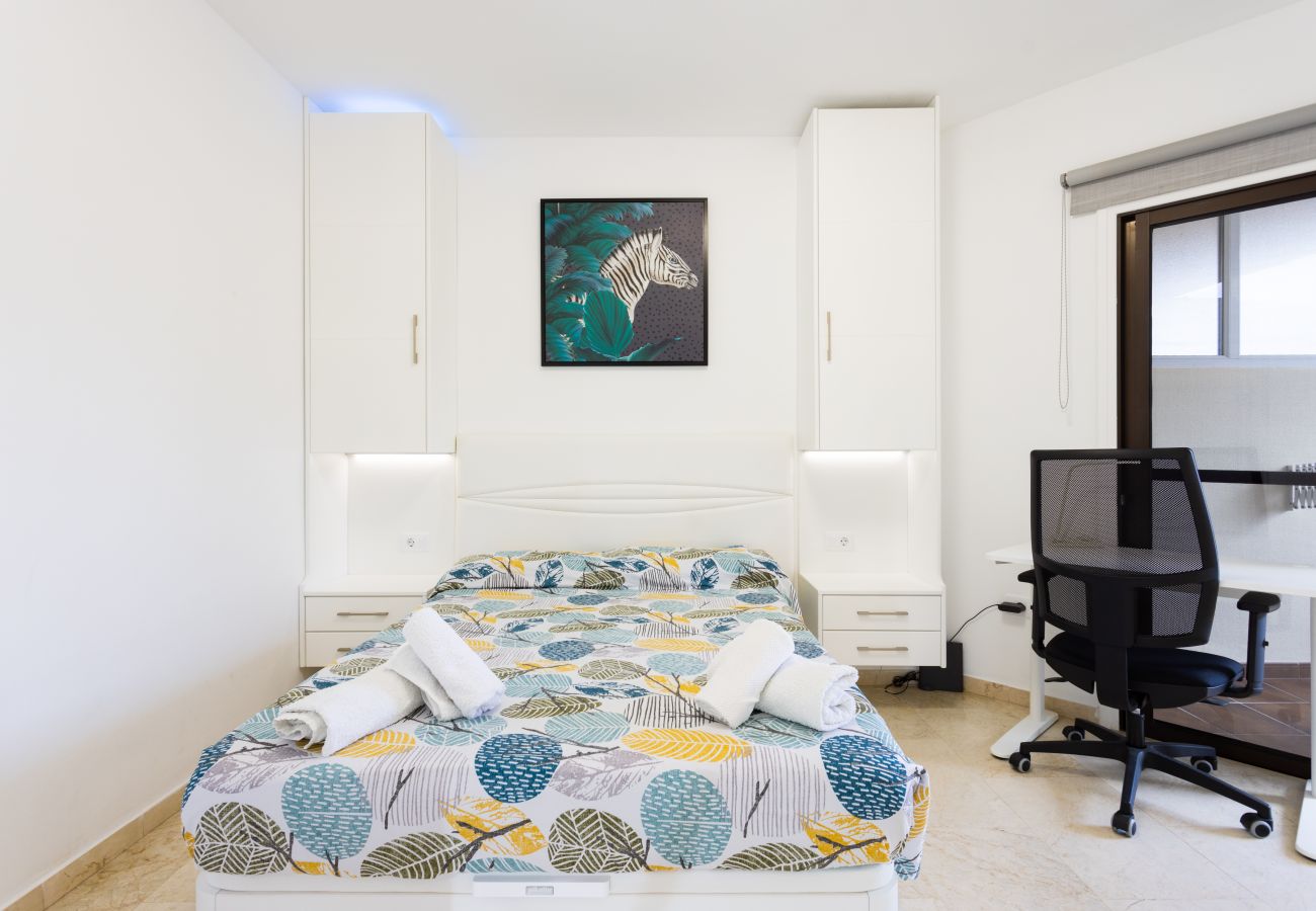 Apartment in Puerto de la Cruz - Luxury Apartment with Sea Views in Puerto de la Cruz