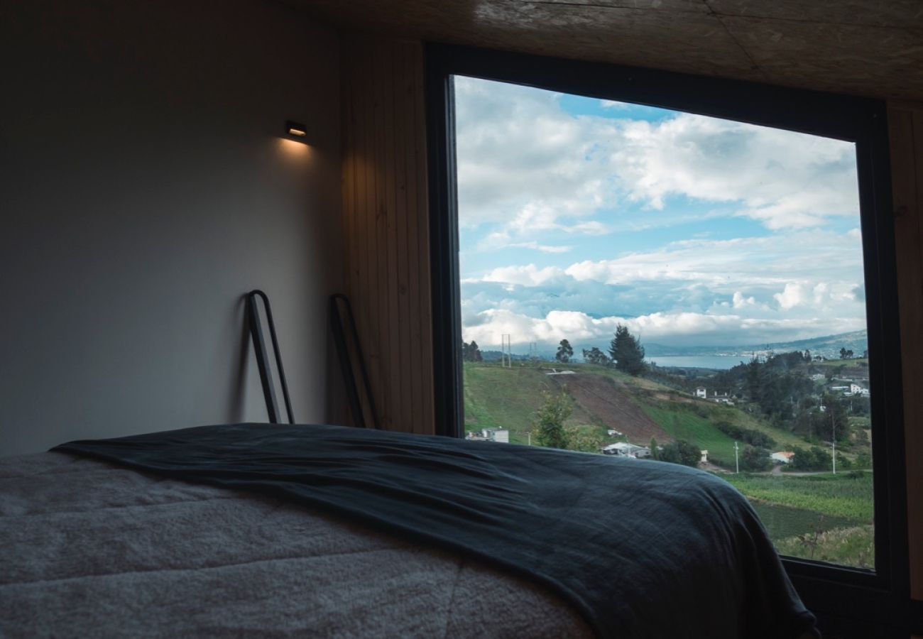 Mobile home in Ibarra - Tiny House in Ecuador surrounded by forest