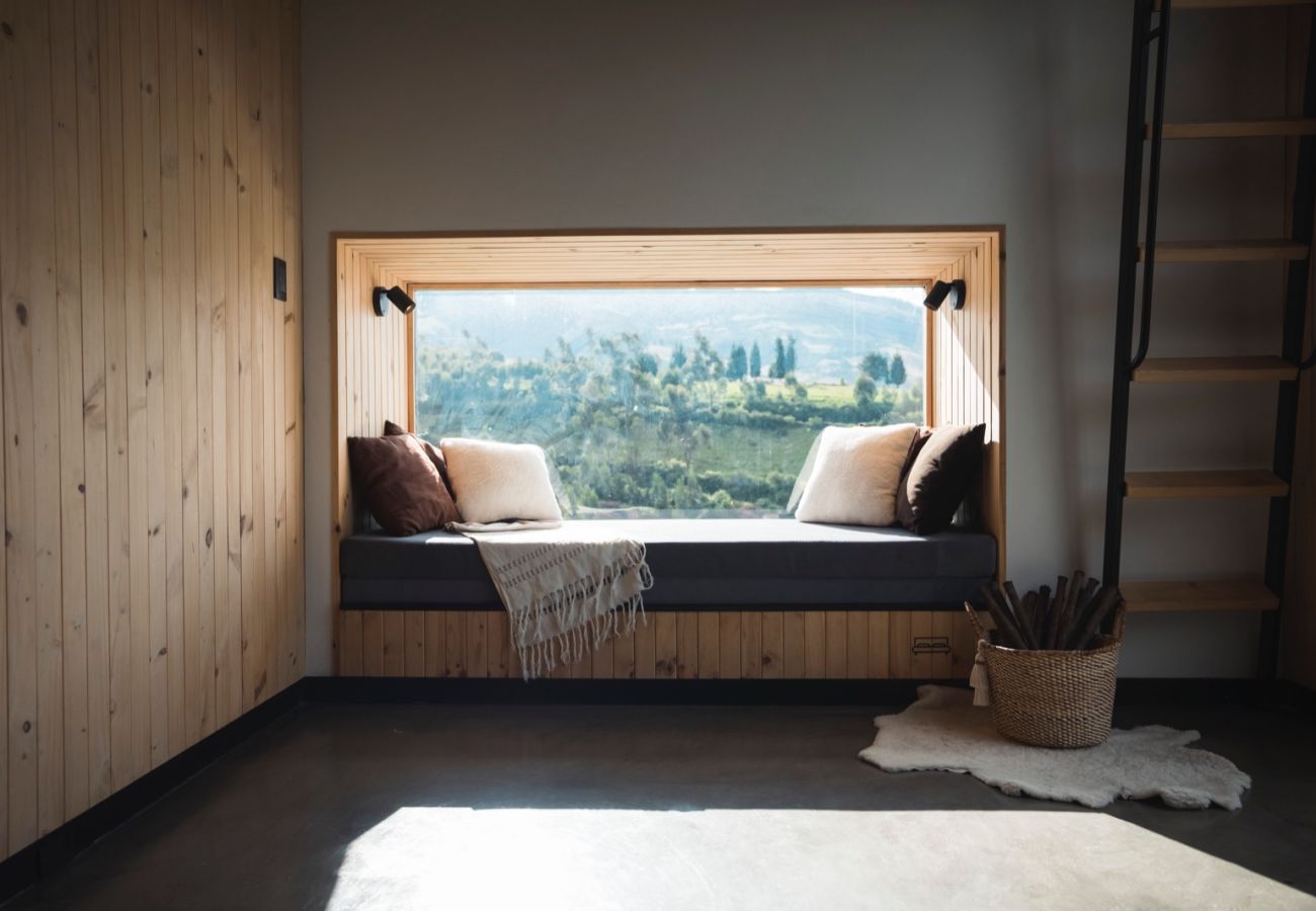 Mobile home in Ibarra - Tiny House in Ecuador surrounded by forest