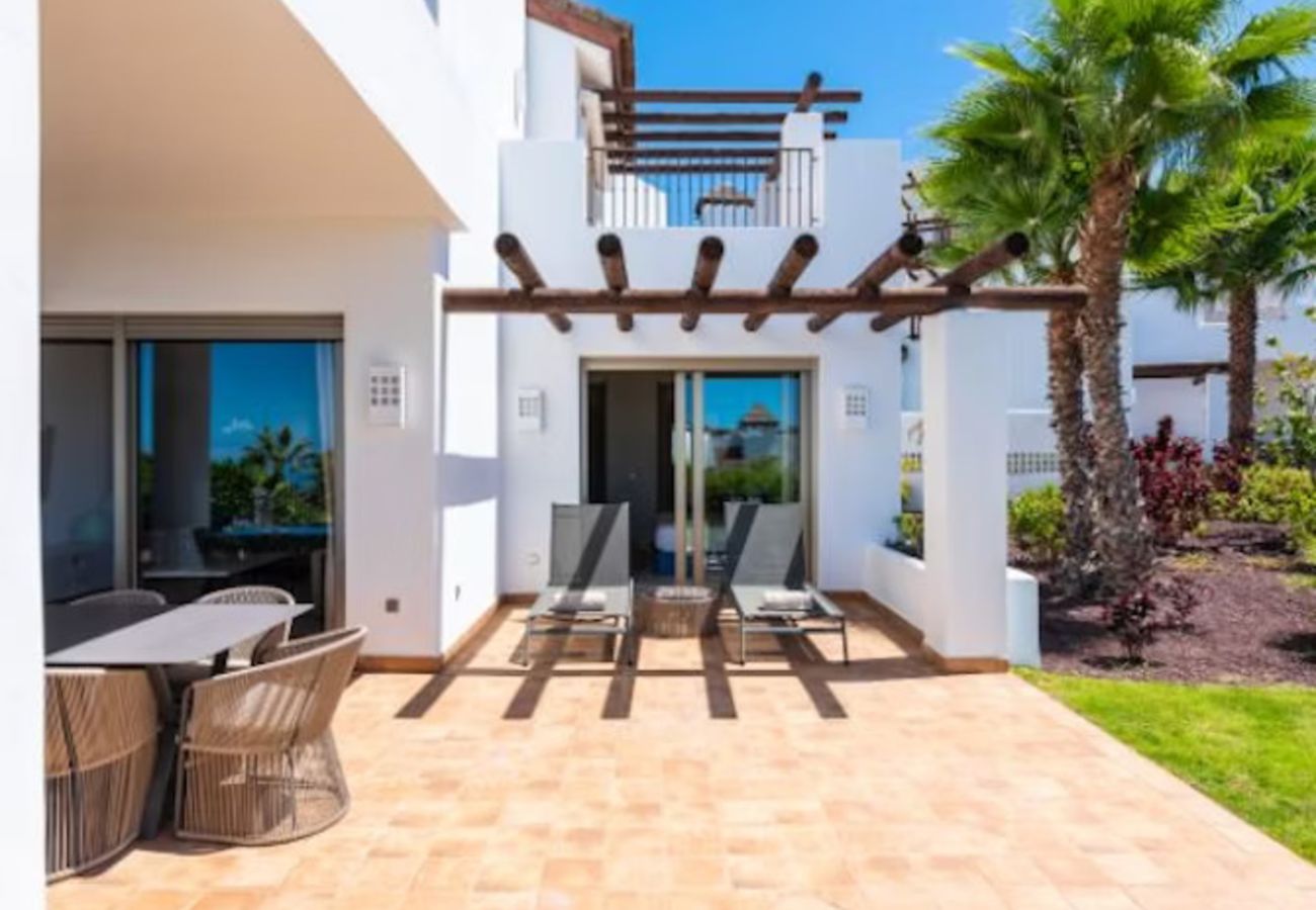Aparthotel in Guía de Isora - 2-Bedroom Suite with Ocean View, Terrace & Full Kitchen