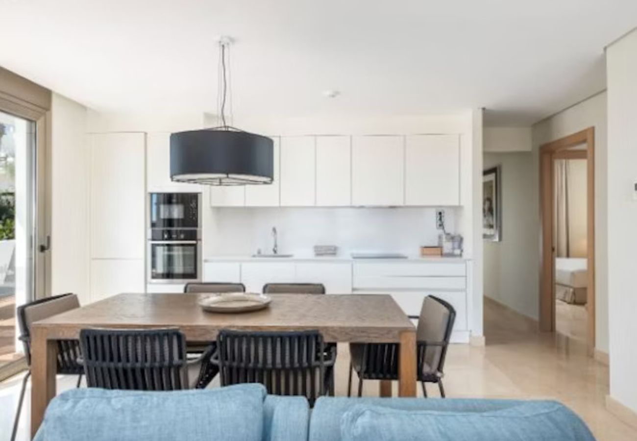 Aparthotel in Guía de Isora - 2-Bedroom Suite with Terrace & Partial Ocean View – South Tenerife