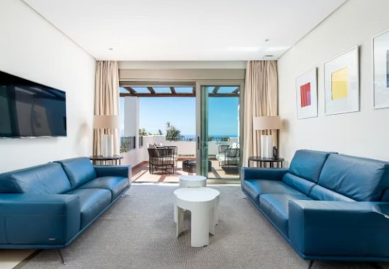 Villa in Guía de Isora - Premium 4-Bedroom Suite for Families or Groups – South Tenerife