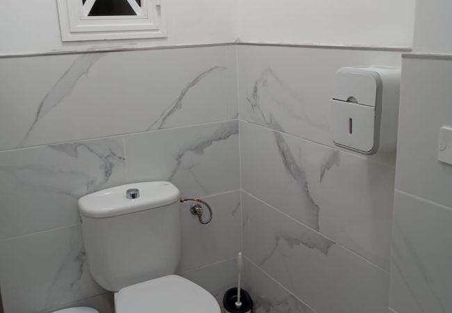 Rent by room in Mocanal - Newly built hostel. Unbeatable. Rent by room in Mocanal - Newly built hostel. Unbeatable.